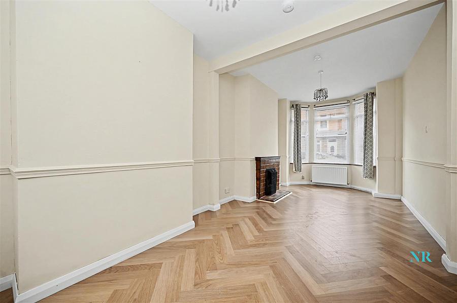 10 Willowholme Street