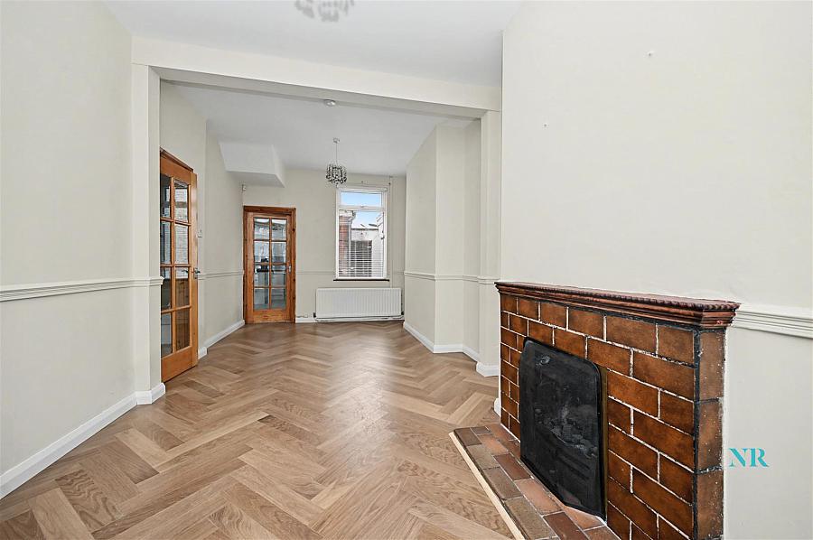 10 Willowholme Street