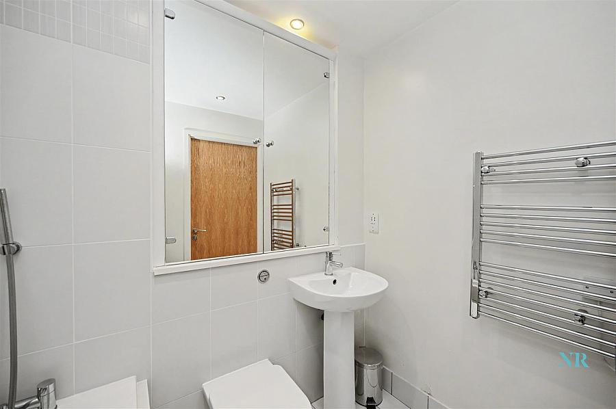 Apt 18.06 Obel Tower 64 Donegall Quay