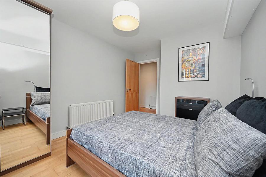 Apt 402 Park Avenue Bankmore Street