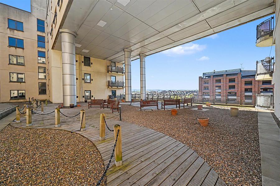 Apt 402 Park Avenue Bankmore Street