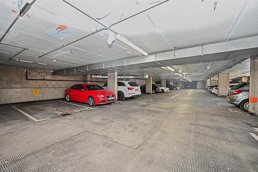 Apt 402 Park Avenue Bankmore Street