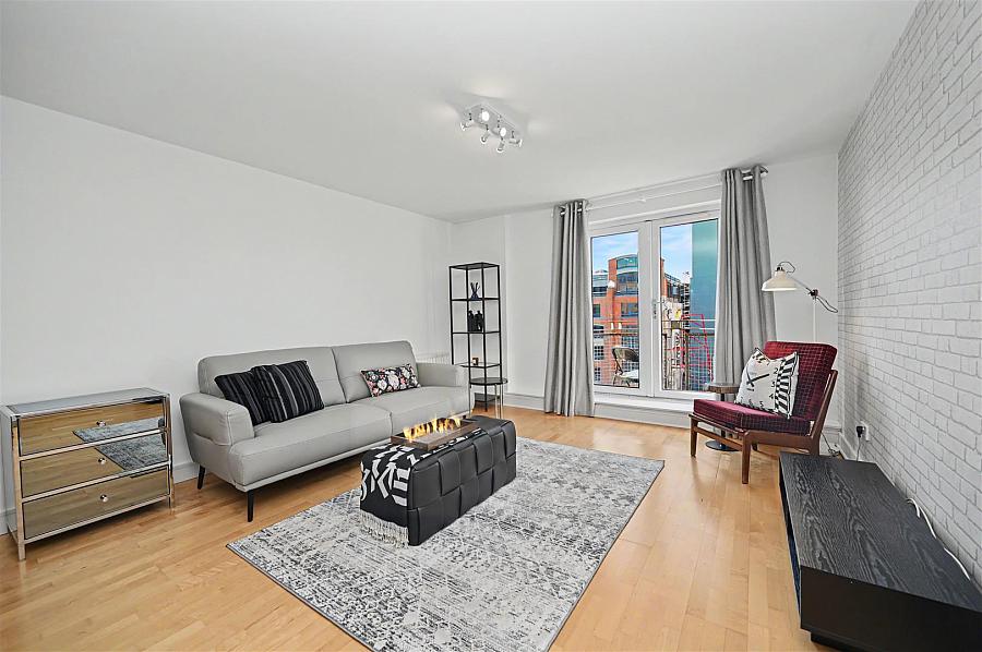 Apt 402 Park Avenue Bankmore Street