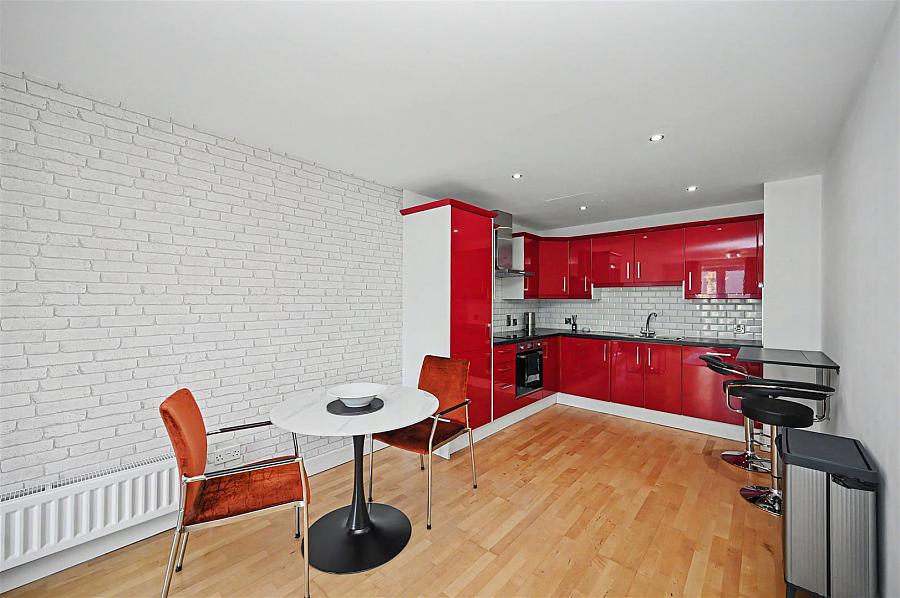 Apt 402 Park Avenue Bankmore Street