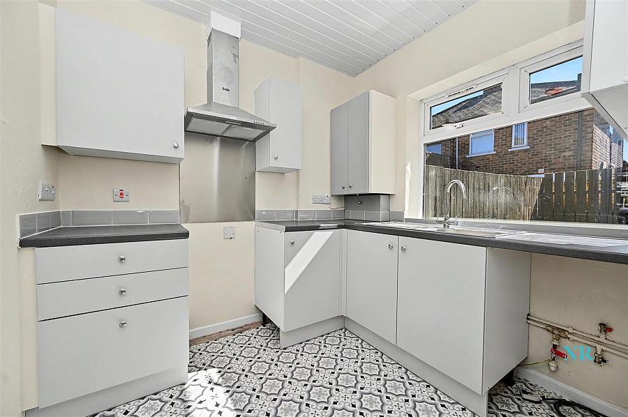 40 Dhu Varren Crescent