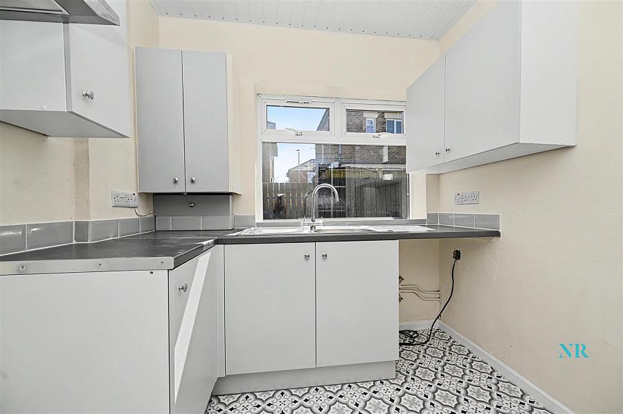 40 Dhu Varren Crescent