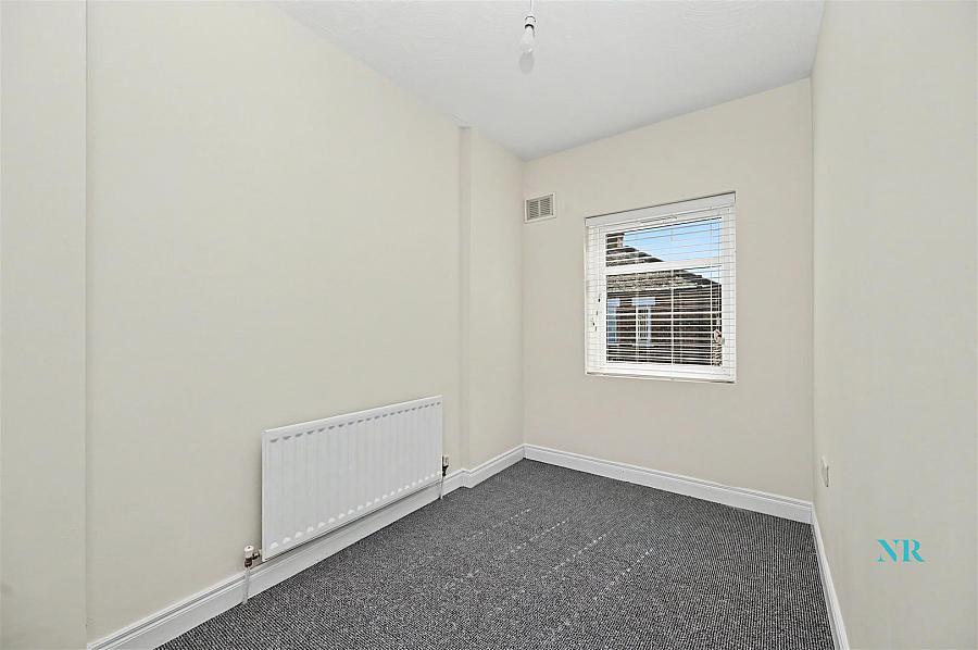 40 Dhu Varren Crescent