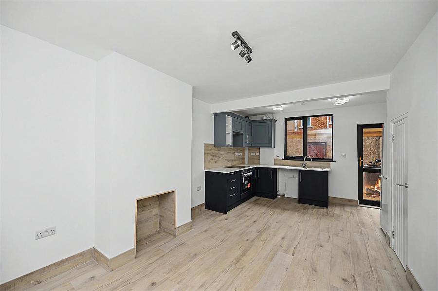 130 Ebor Street