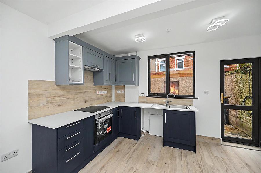 130 Ebor Street
