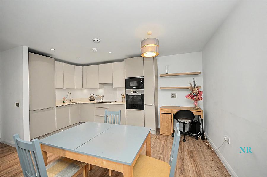 4.09 Portland 88 55 Ormeau Road