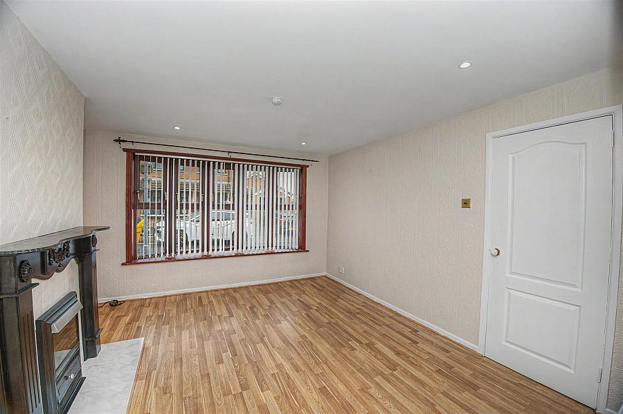 2 Lake Glen Park