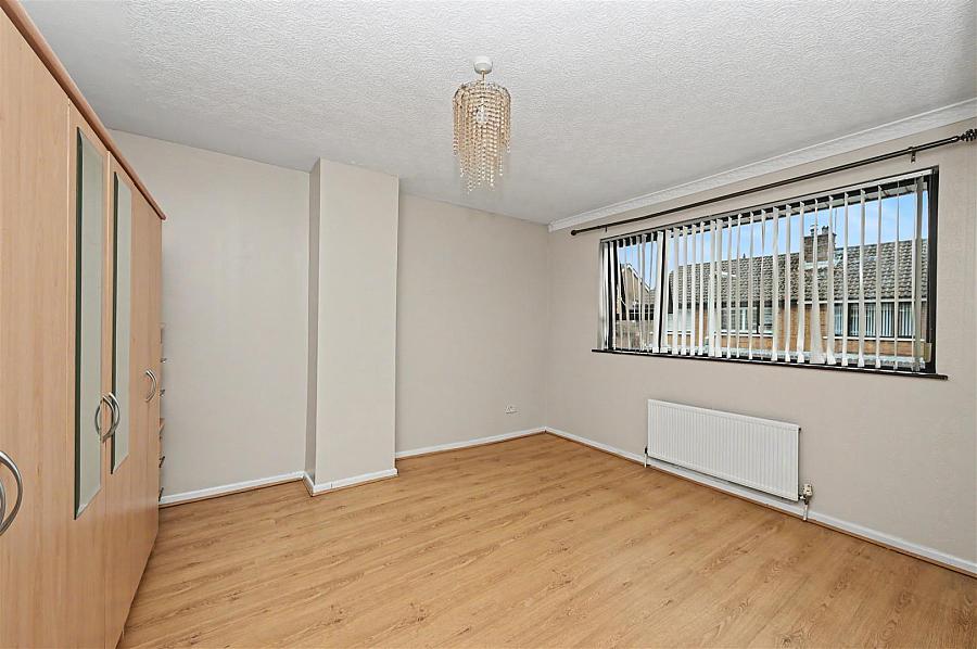 2 Lake Glen Park