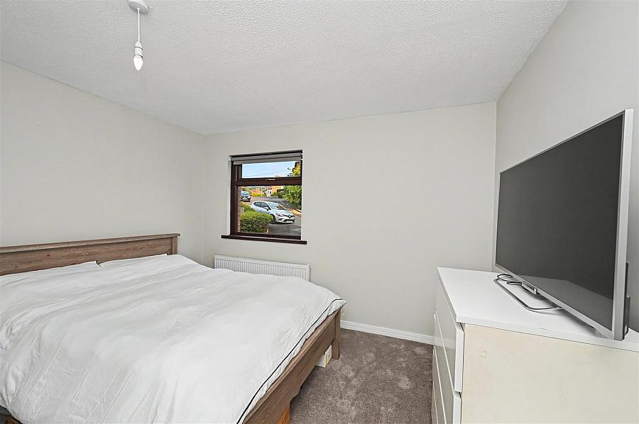 Apt 18 Castle Mews