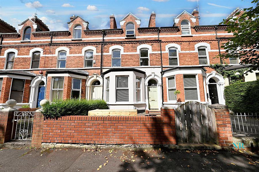 3 X One Bed Apts, 34 North Parade