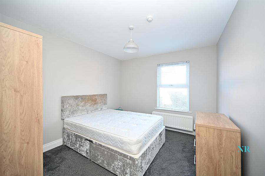3 X One Bed Apts, 34 North Parade