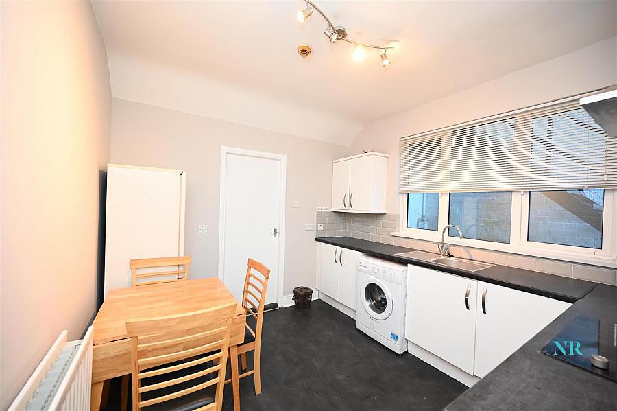 3 X One Bed Apts, 34 North Parade