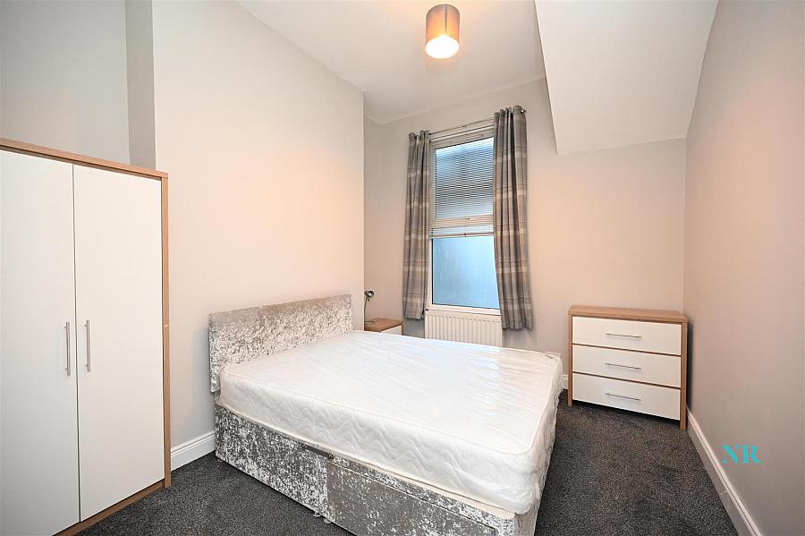 3 X One Bed Apts, 34 North Parade