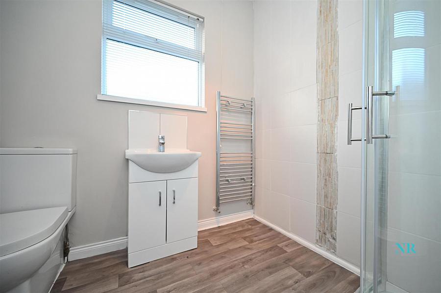 3 X One Bed Apts, 34 North Parade