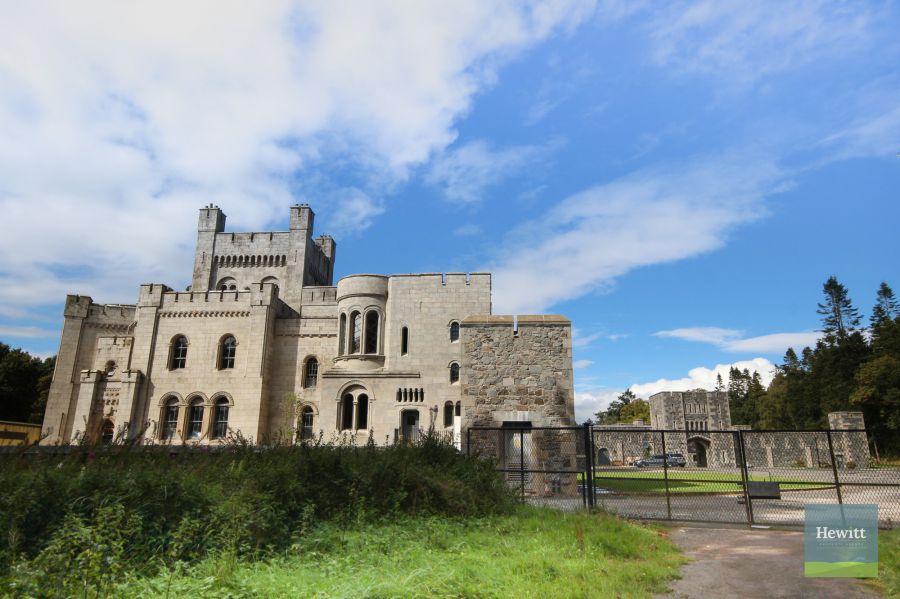 4a Gosford Castle