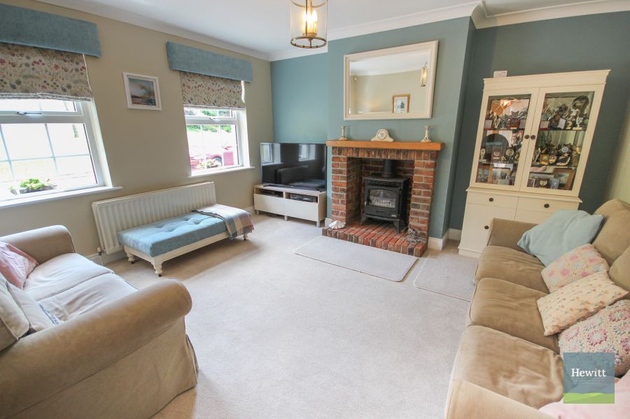 2 Mayfield Avenue Kinallen