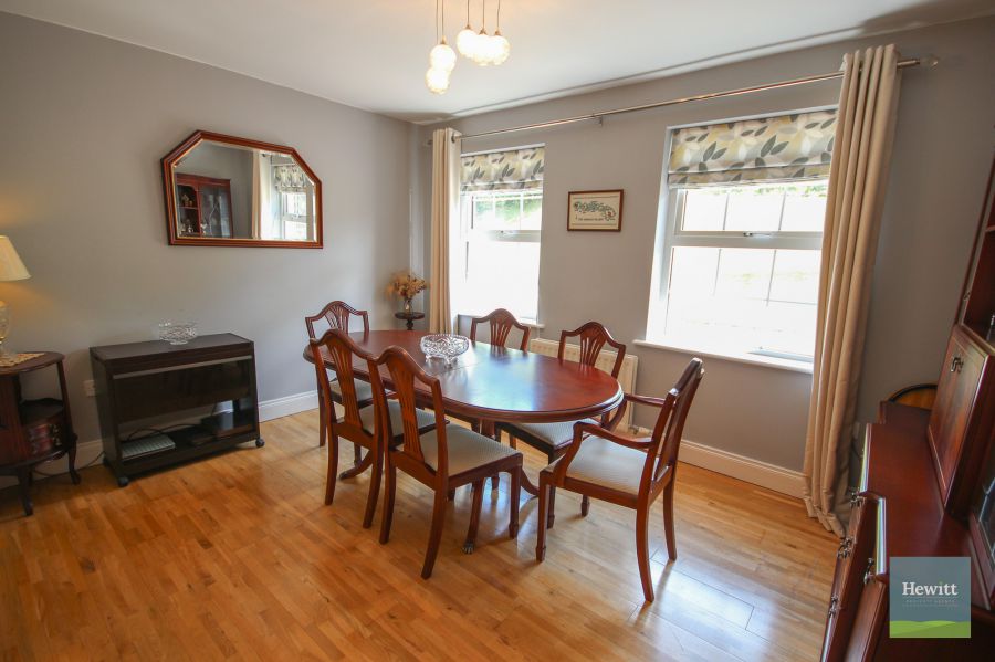 2 Mayfield Avenue Kinallen