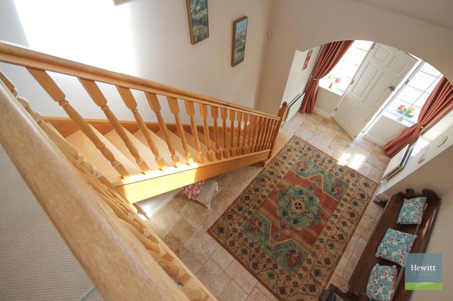 2 Mayfield Avenue Kinallen
