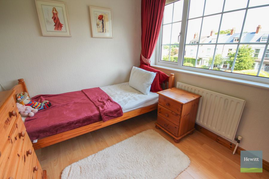 17 Newry Road