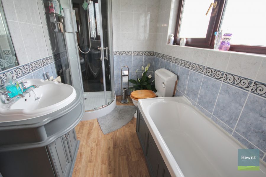 31 Clonroot Road