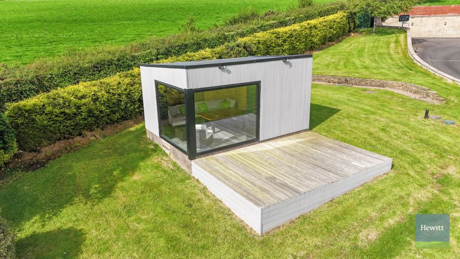 31 Clonroot Road