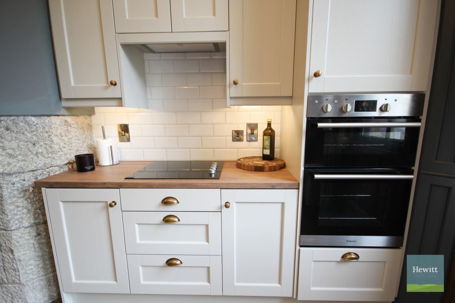 4e Gosford Castle