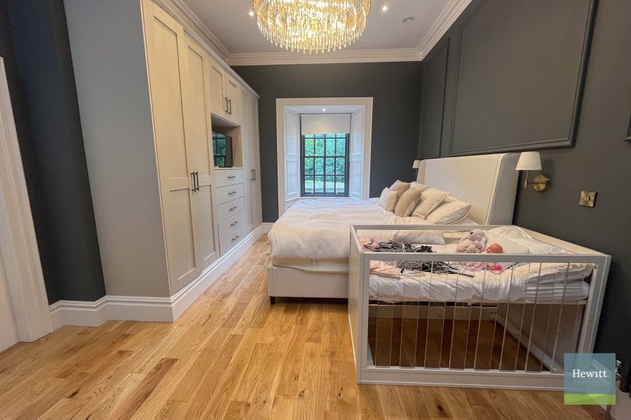 4e Gosford Castle