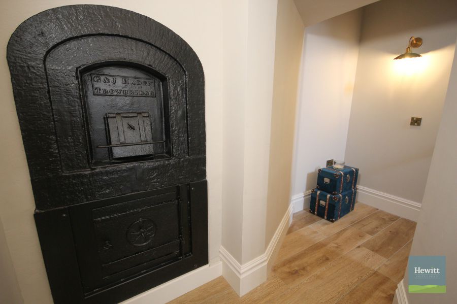 4e Gosford Castle