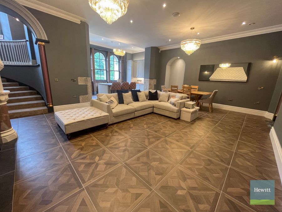 4e Gosford Castle