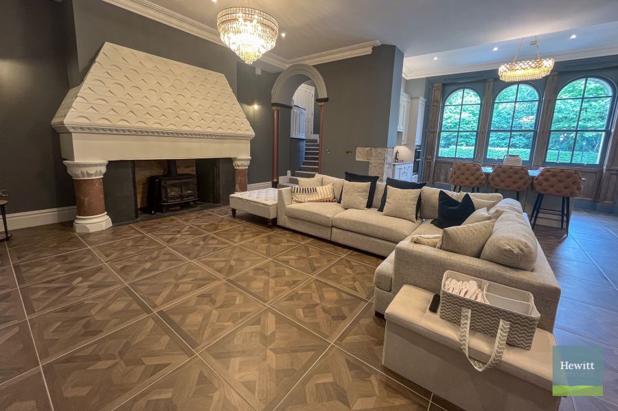 4e Gosford Castle