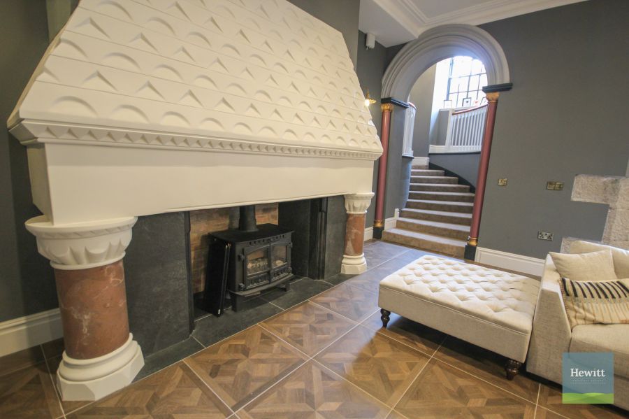 4e Gosford Castle