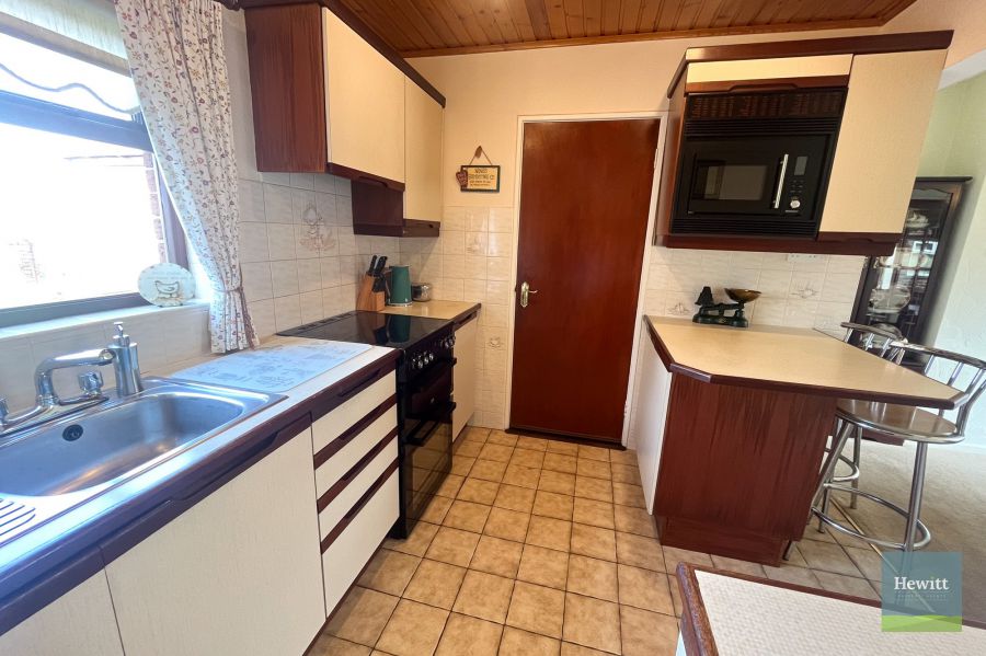 10 Maypole Park