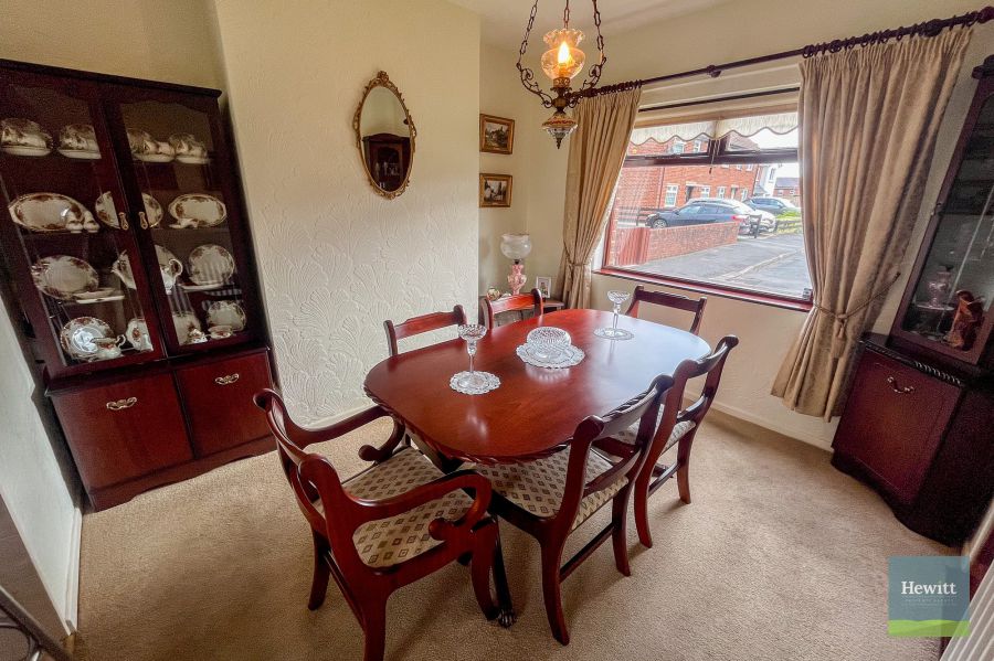 10 Maypole Park