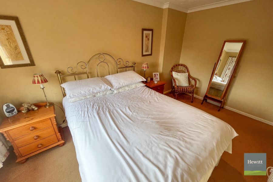 10 Maypole Park