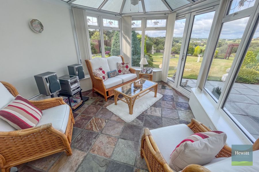 10 Maypole Park