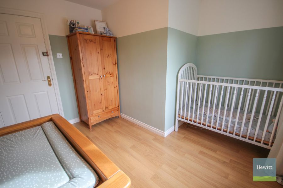 28 Mayesfield Villas