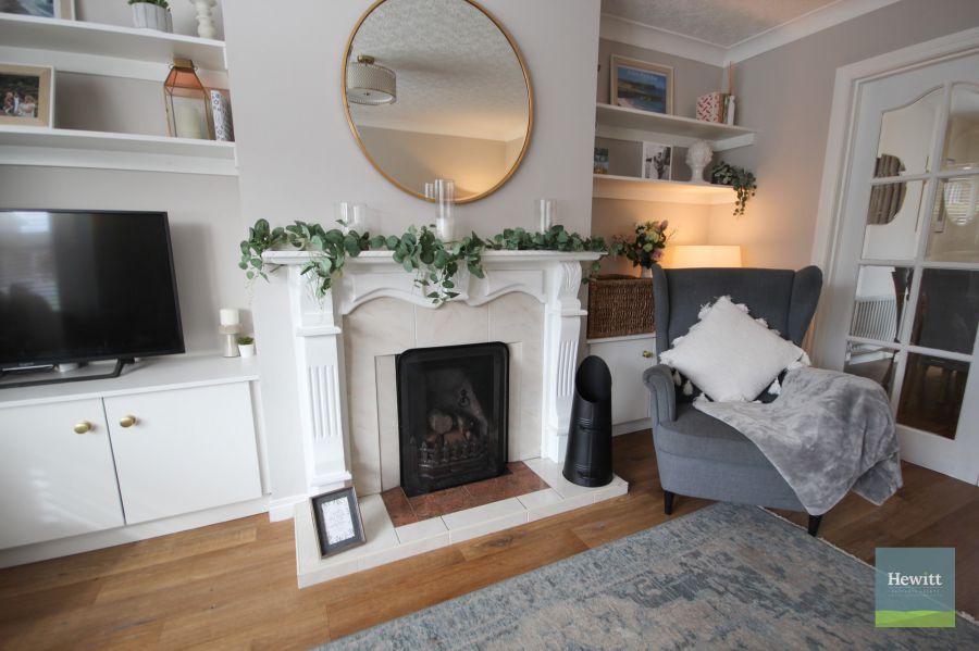 28 Mayesfield Villas