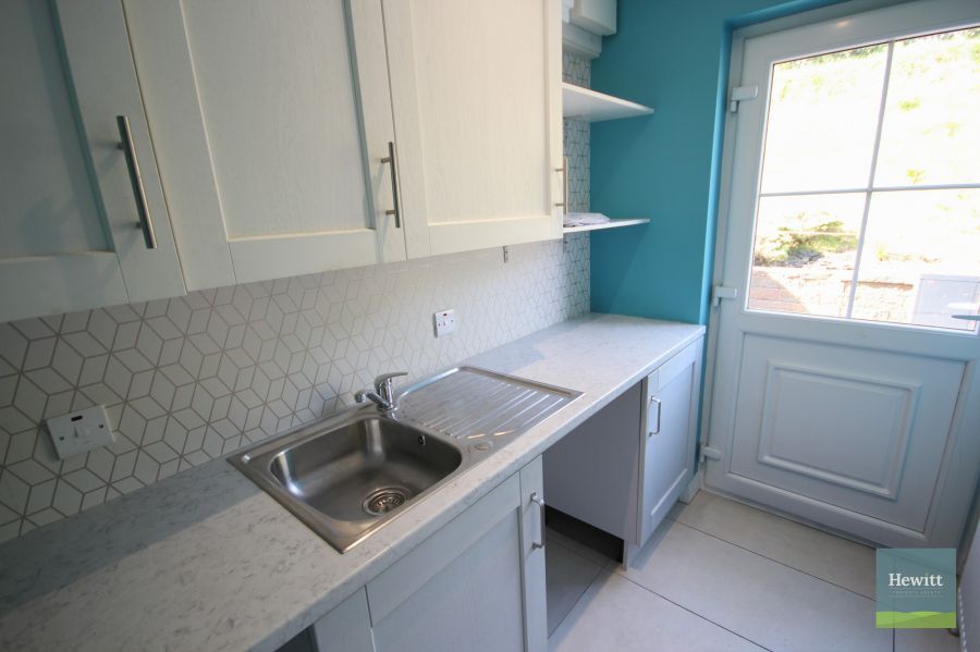 12 Gosford View Manor