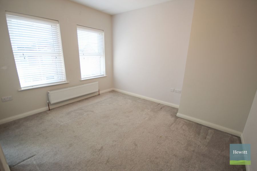 12 Gosford View Manor