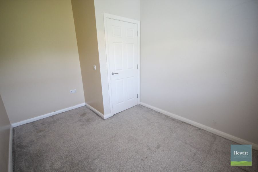 12 Gosford View Manor