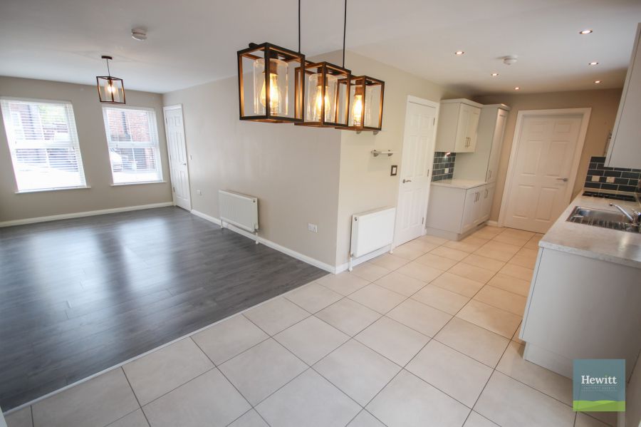 12 Gosford View Manor