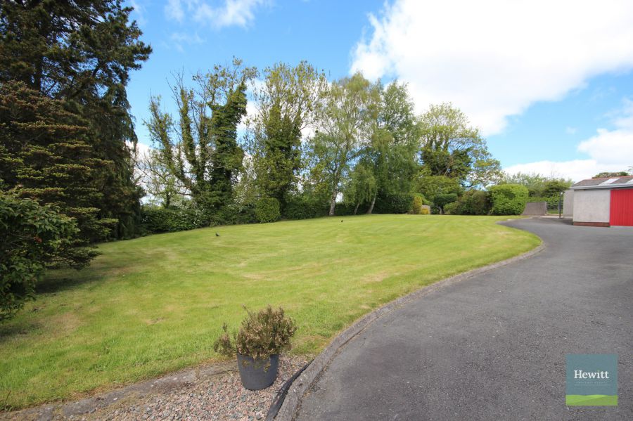 29 Hamiltonsbawn Road