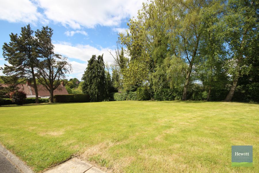 29 Hamiltonsbawn Road