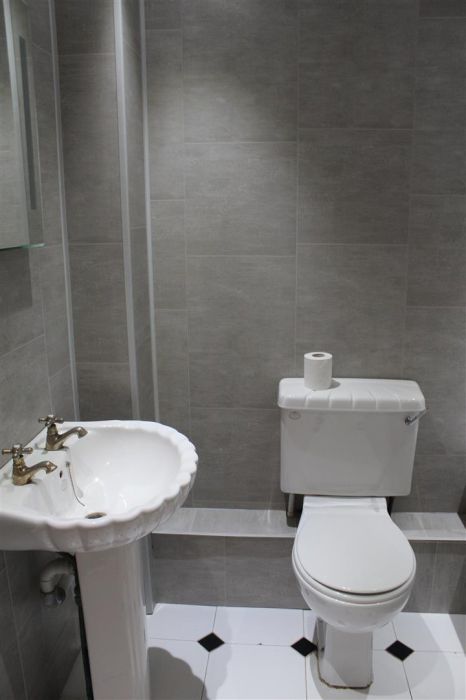 6E Stranmillis Court