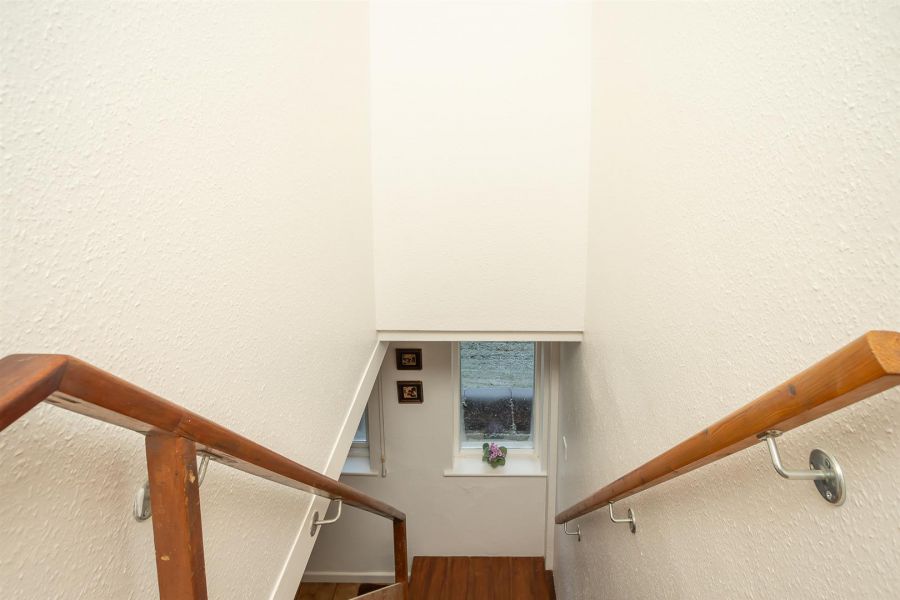 16 Larch Hill Avenue