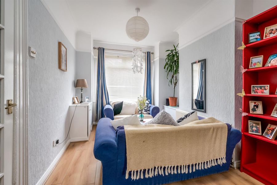 15 Rosebery Road 15 Rosebery Road
